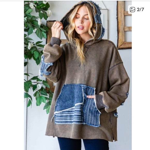 Oli & Hali Grey Denim Star Hoodie - Picture 2 of 6